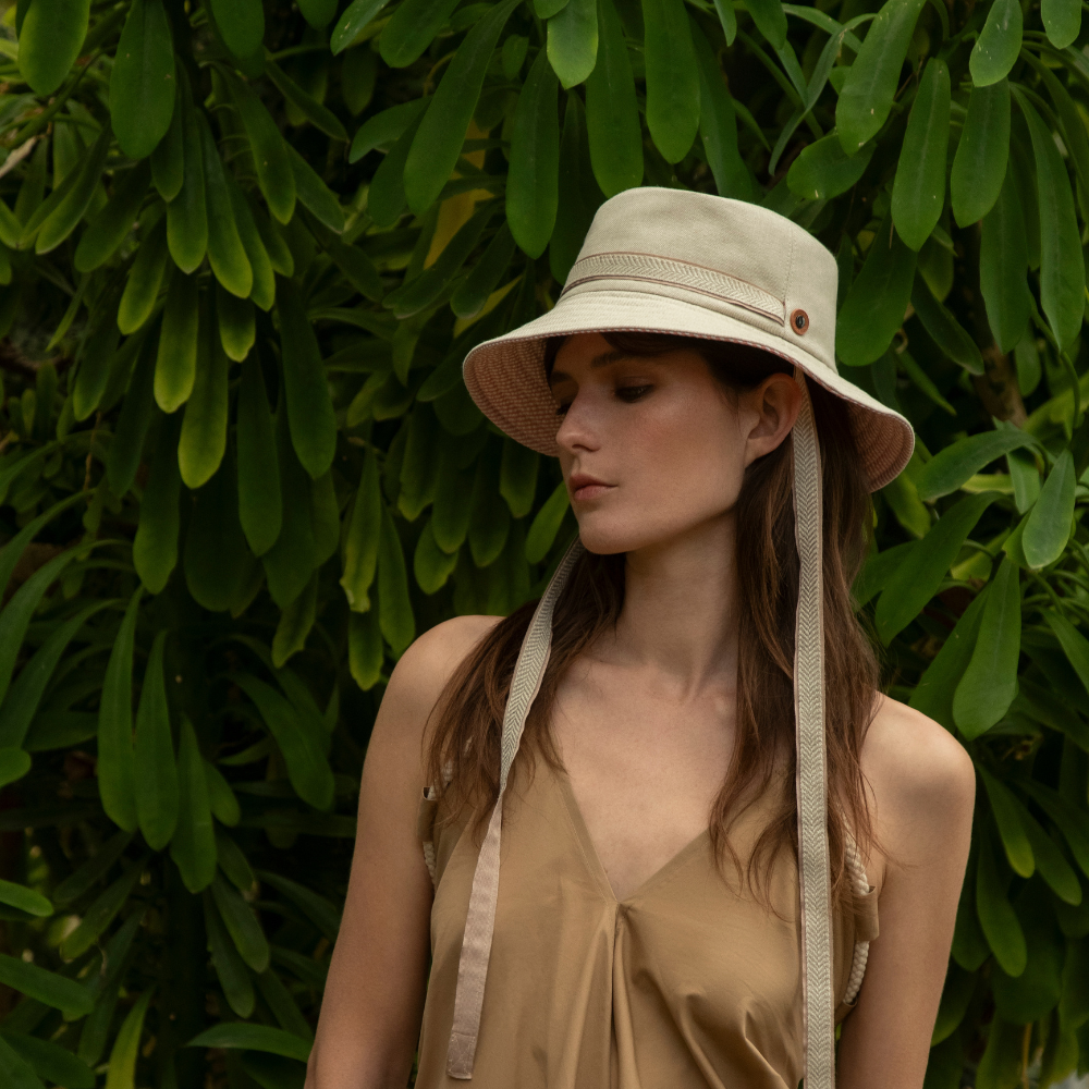 Bucket Safari Reversibile con Laccio