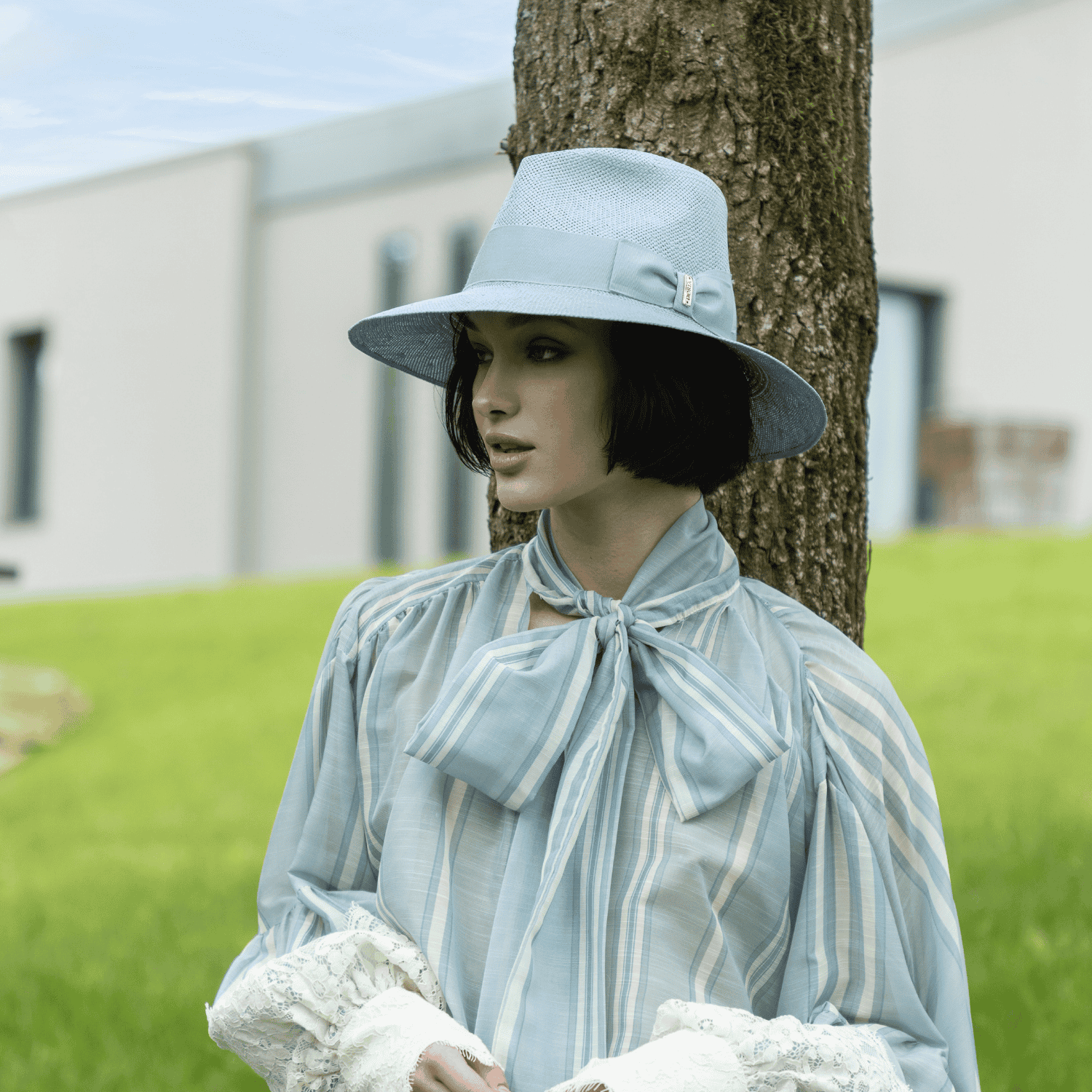 Cappello Drop a Tesa Larga in Papier Giapponese