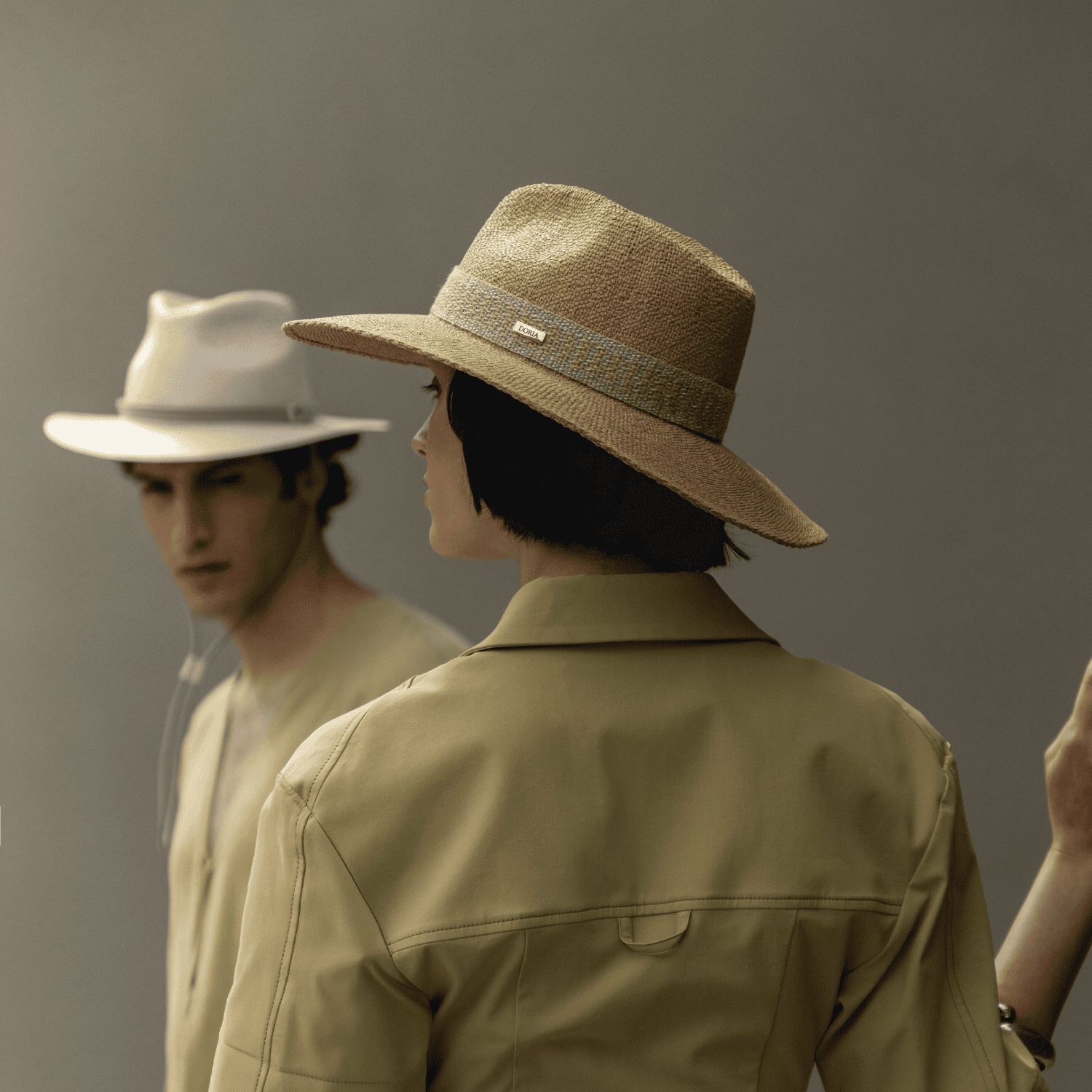 Cappello Drop a Tesa Larga in Papier Juta