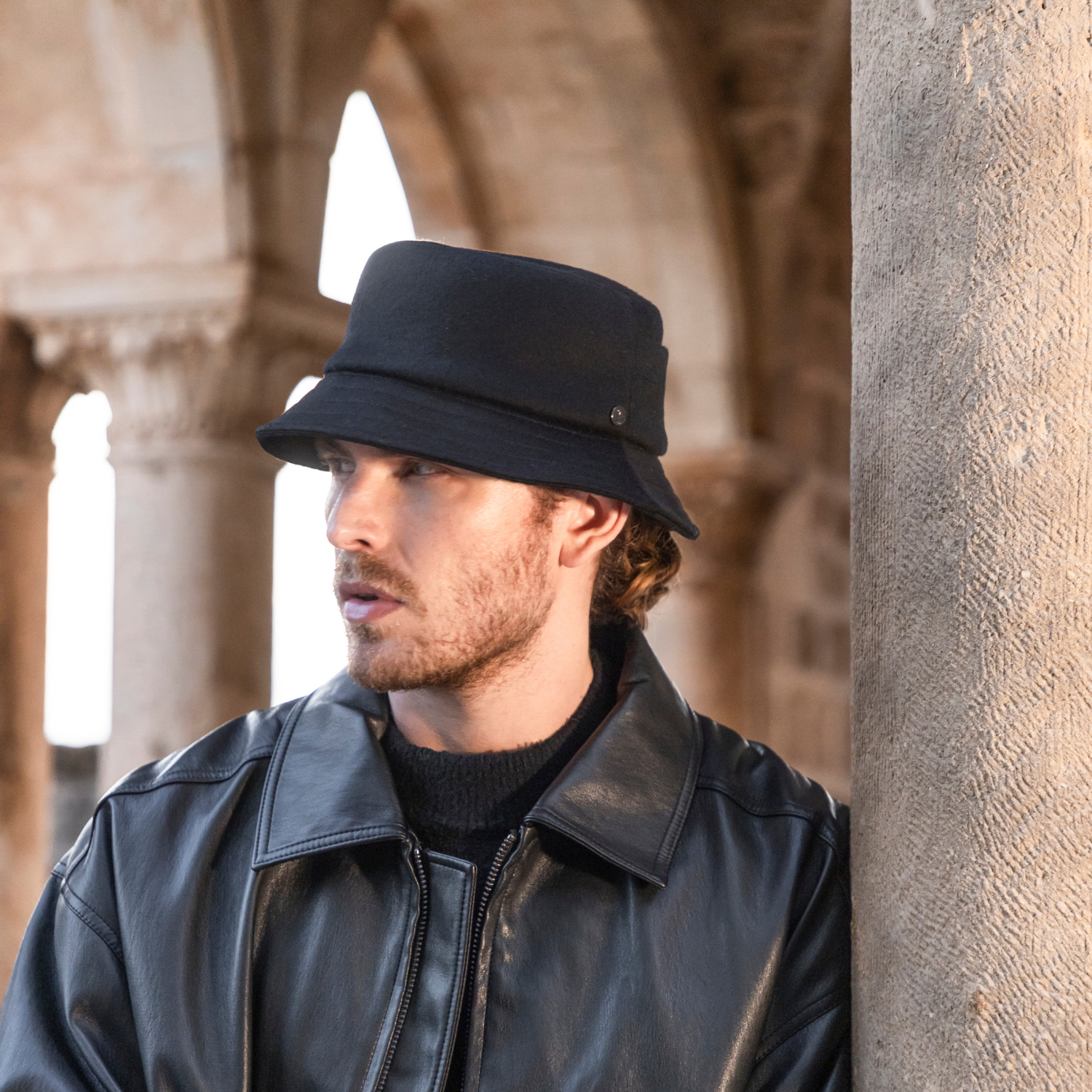 Berretto Bucket in Tessuto di Lana e Cashmere