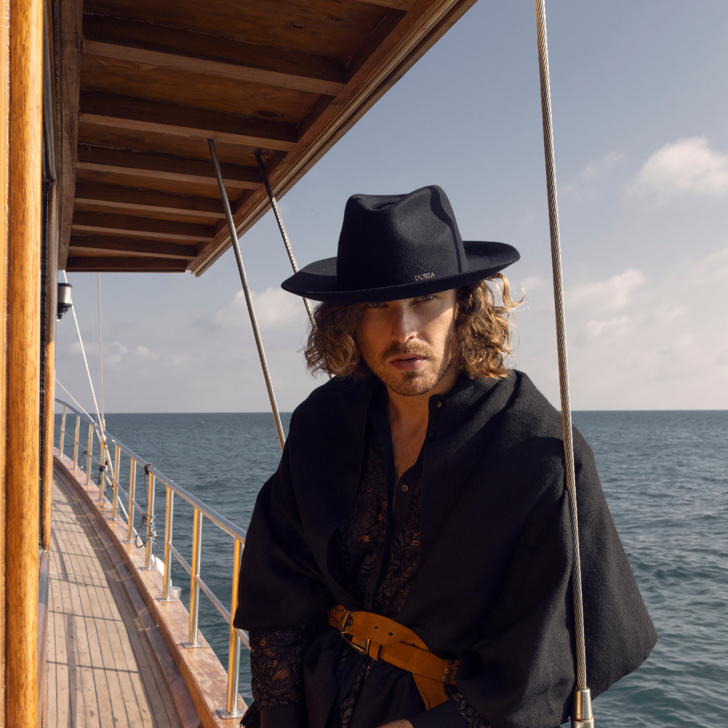 Cappello Drop a Tesa Piatta