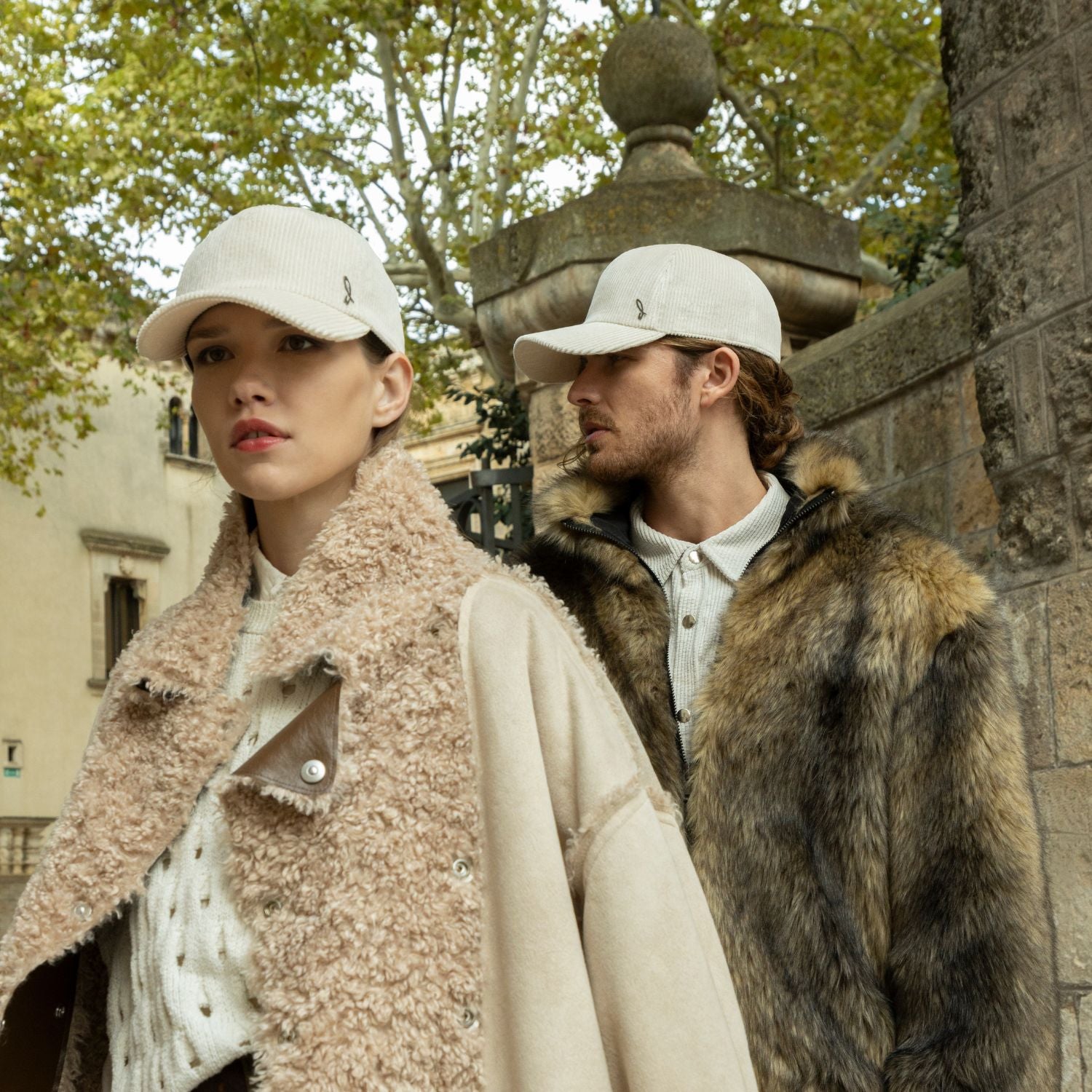 Berretto da Baseball in Velluto a Coste