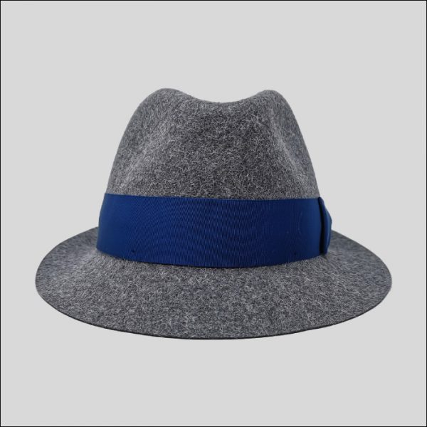 Trilby in shaved felt with grosgrain belt and bow Doria 1905