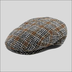 Flat hat with Scottish fabric spikes Felix model