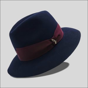 Medium Wing Drop Hat in Felt model Grace