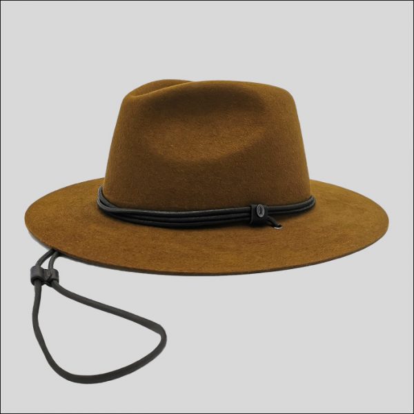 Drop hat with waxed cotton and leather chin strap and chin strap Hoodoo model