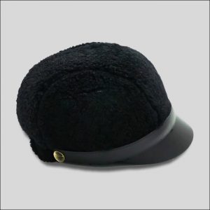 Hat with visor black
